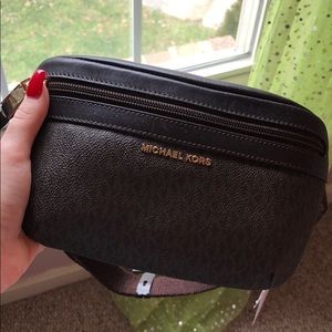 MICHAEL Michael Kors Signature Fanny Pack
